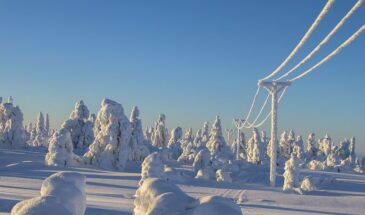 La vue sur le paysage Finlande Laponie enneigé. Un paysage exceptionnel et paisible.