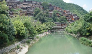 Randonnées qui vous feront grimper jusqu'à des altitudes de 2200 mètres pour rejoindre le toit de Guizhou