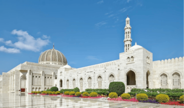 Nord Oman, vue sur une magnifique mosquée du sultanat d'Oman.