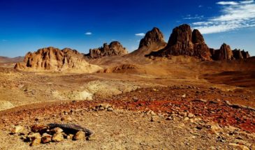 Trekking et randonnée dans les massifs rouges d'Algérie