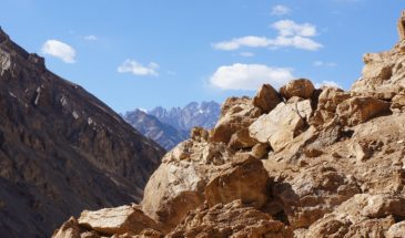 Trek de la Markha : les montagnes rocheuses, remarquables à cause de son paysage diffèrent.