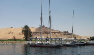 Raid 4x4 Egypte, Paysage lybique: croisière sur le lac Nasser à côté d'un désert