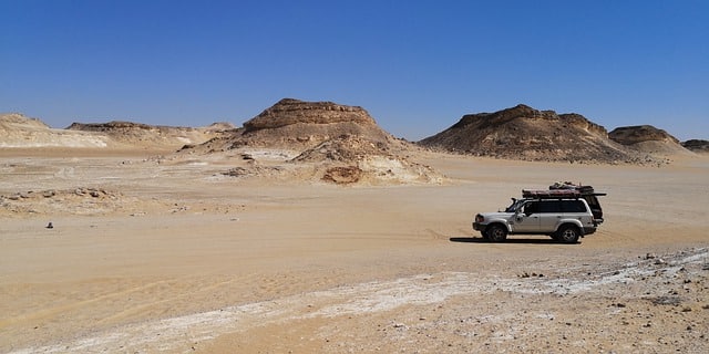 Randonnée Lac Nasser, randonnée dans une voiture 4x4 en Egypte