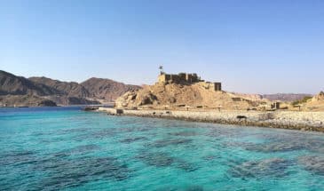Séjour en Egypte, randonnée et découverte de la forteresse au bord du Nil en Egypte